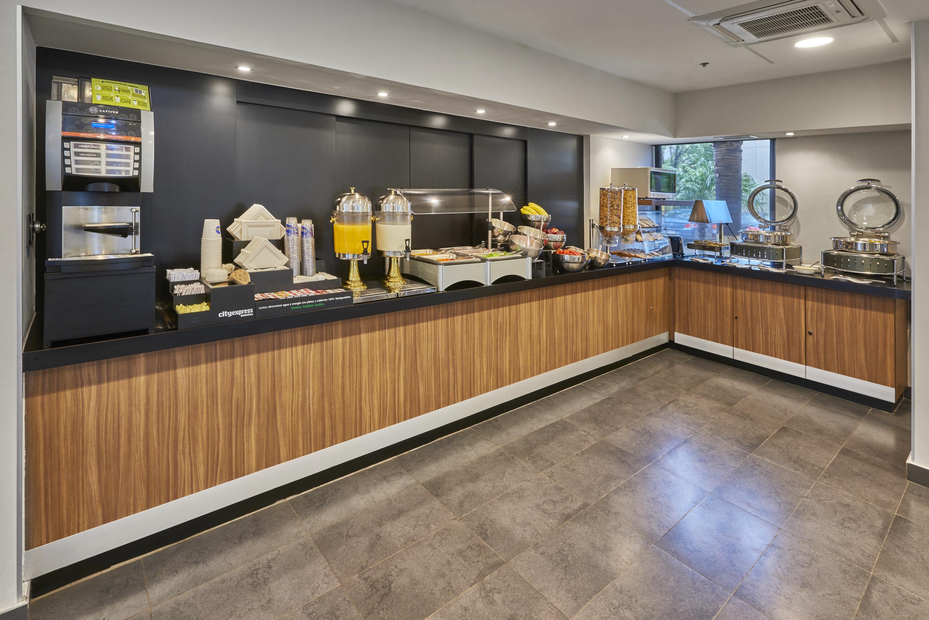 City Express By Marriott Irapuato Extérieur photo