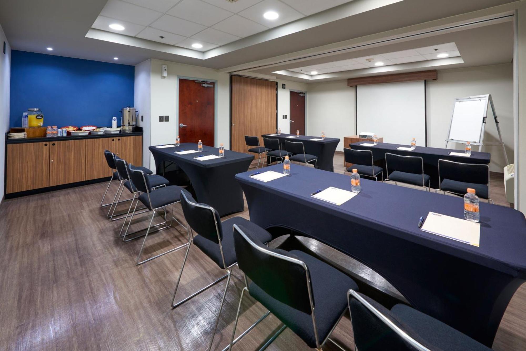 City Express By Marriott Irapuato Extérieur photo